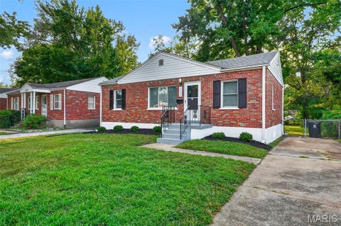 Tiny photo for 1131 Mount Olive Avenue, St Louis, MO 63130 (MLS # 26058632)