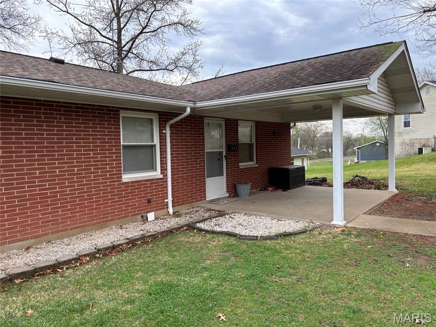 Looking for a new family!
This beautiful brick ranch-style home offers three bedrooms and two baths, with  hardwood floors throughout the main living areas. The large living room space flows into an eat-in kitchen, dishwasher, electric range, built in oven, and refrigerator, perfect for everyday meals. The home also features a partially finished lower level with a walk-out garage and a large front yard. With its stylish hip-style roof and design.  Just a short walk to Festus schools.  this home offers timeless comfort in a welcoming setting.