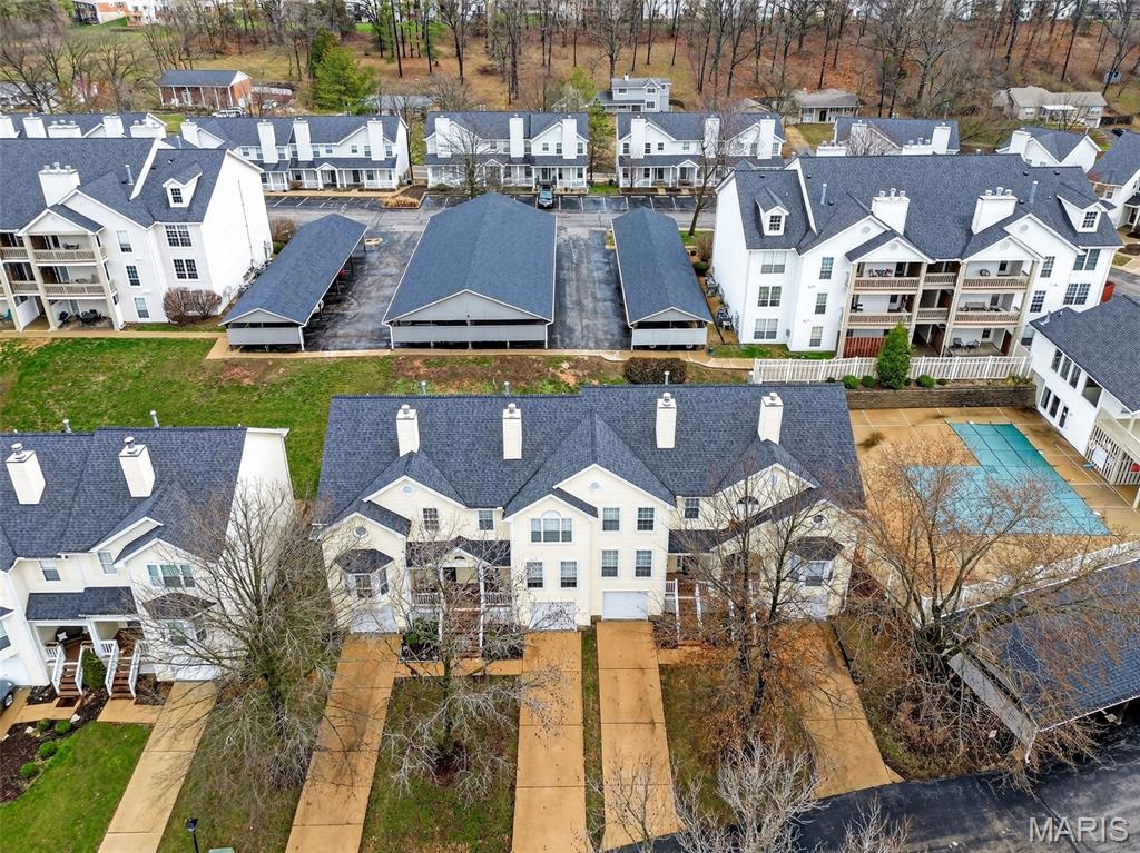 Spring Hill Farm Condo 11th - Residential