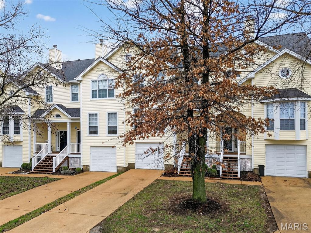 Spring Hill Farm Condo 11th - Residential