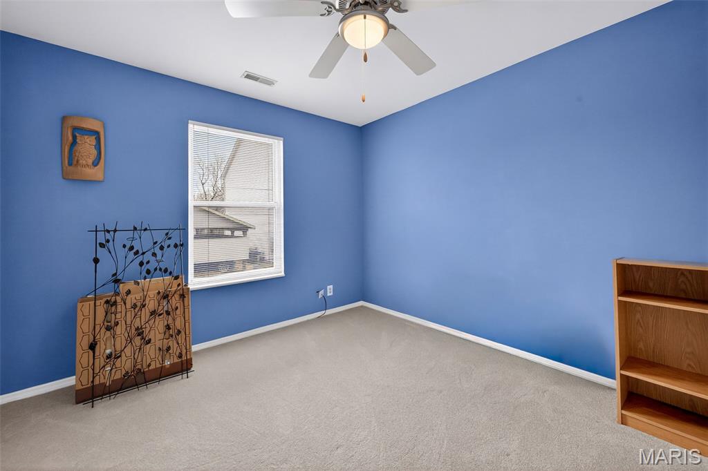 Spring Hill Farm Condo 11th - Residential