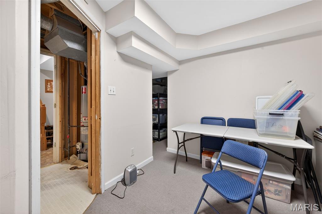 Spring Hill Farm Condo 11th - Residential