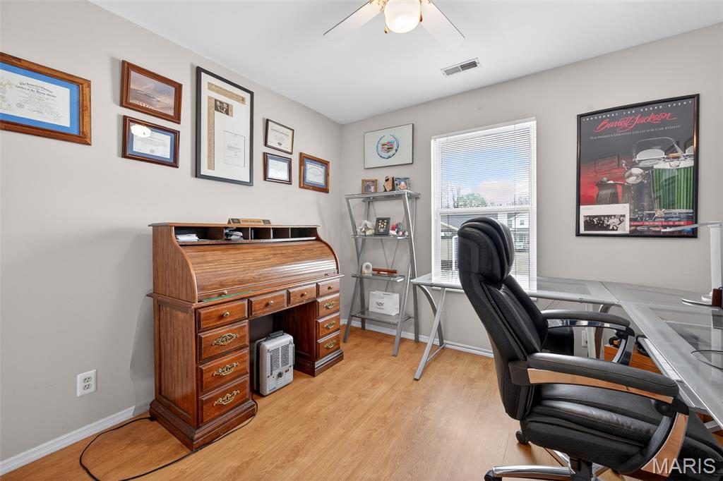 Spring Hill Farm Condo 11th - Residential