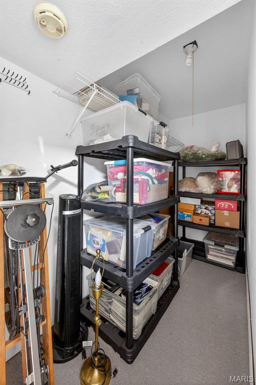 Spring Hill Farm Condo 11th - Residential