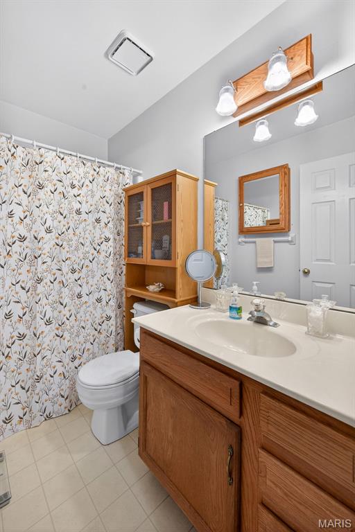 Spring Hill Farm Condo 11th - Residential