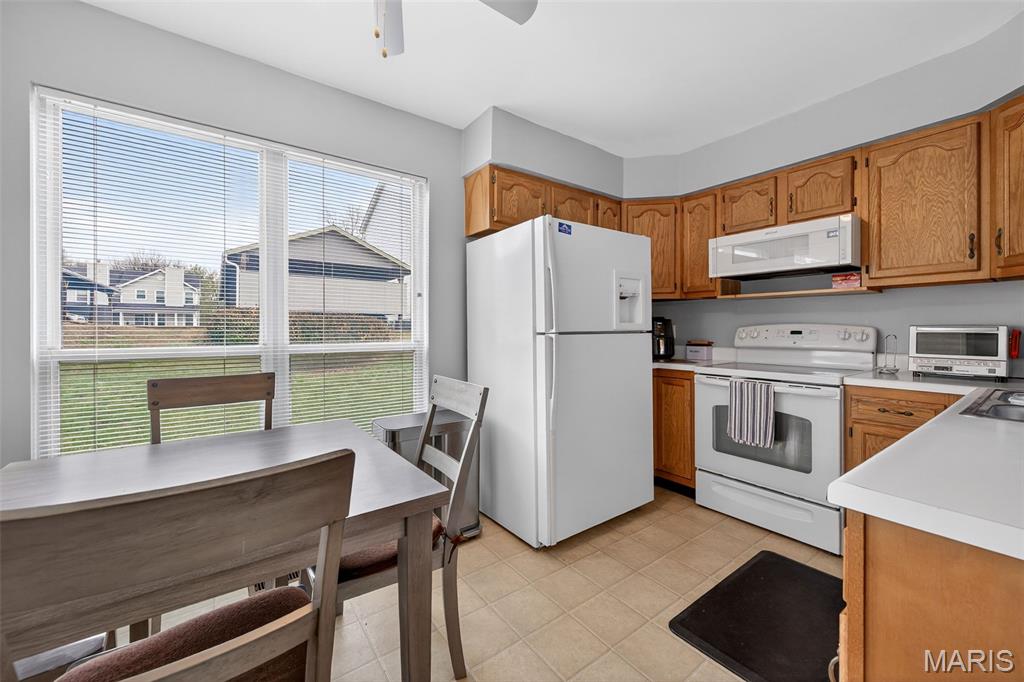 Spring Hill Farm Condo 11th - Residential