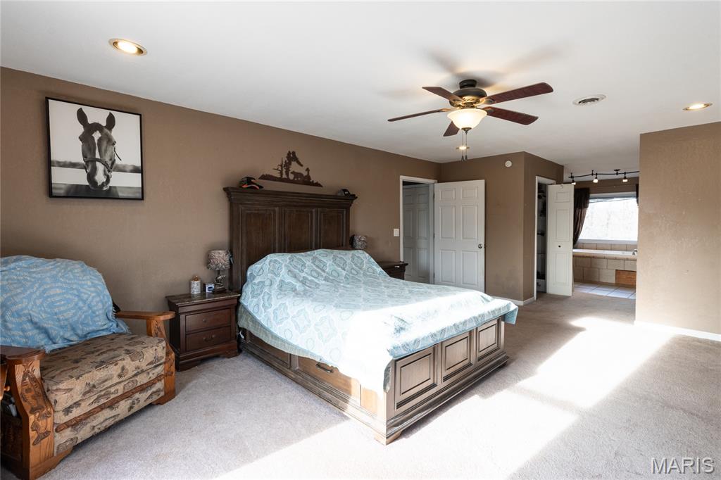 Country - Residential