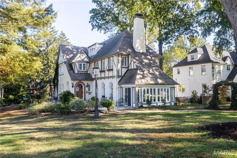 Tiny photo for 200 Blackmer Place, Webster Groves, MO 63119 (MLS # 25069273)