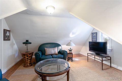Tiny photo for 200 Blackmer Place, Webster Groves, MO 63119 (MLS # 25069273)