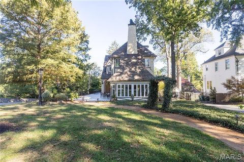Tiny photo for 200 Blackmer Place, Webster Groves, MO 63119 (MLS # 25069273)