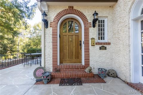 Tiny photo for 200 Blackmer Place, Webster Groves, MO 63119 (MLS # 25069273)