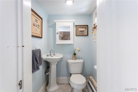 Tiny photo for 200 Blackmer Place, Webster Groves, MO 63119 (MLS # 25069273)