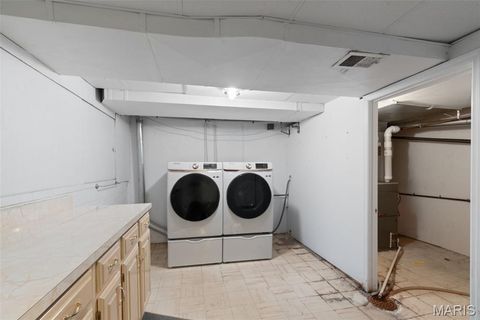 Tiny photo for 13 Balcon Estates Est, Creve Coeur, MO 63141 (MLS # 25071000)