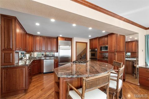 Tiny photo for 13 Balcon Estates Est, Creve Coeur, MO 63141 (MLS # 25071000)