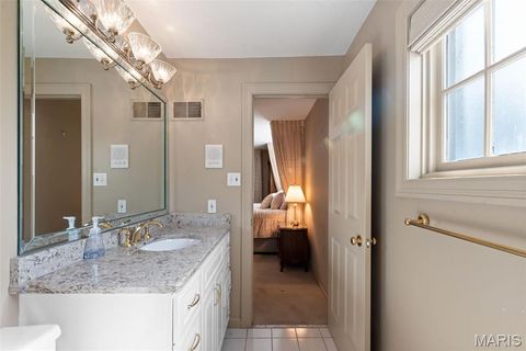 Tiny photo for 13 Balcon Estates Est, Creve Coeur, MO 63141 (MLS # 25071000)