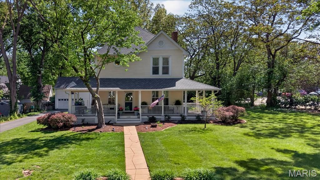 Photo of 108 N Old Orchard Avenue, Webster Groves, MO 63119 (MLS # 26024040)