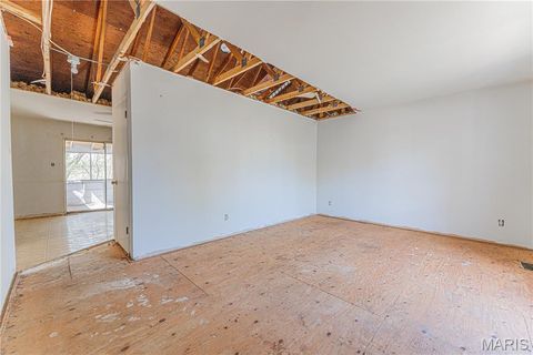 Tiny photo for 937 Napoli Drive, Ballwin, MO 63021 (MLS # 26021433)