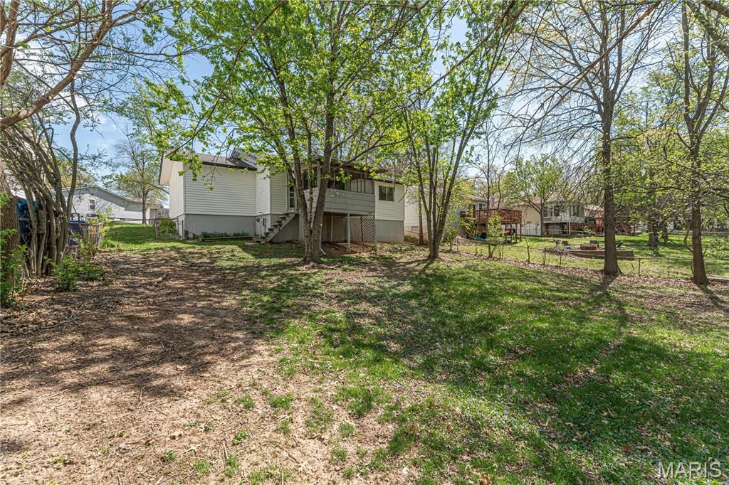 Photo of 937 Napoli Drive, Ballwin, MO 63021 (MLS # 26021433)