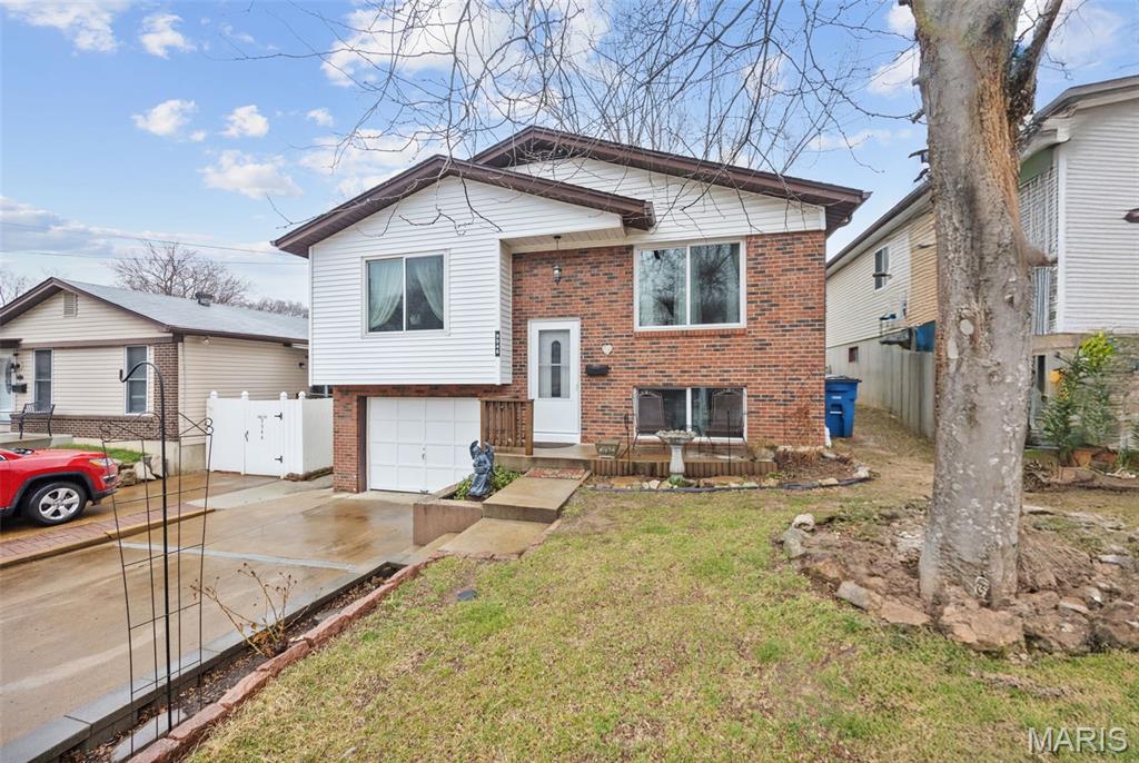 John F McDermotts Meadowbrook - Residential