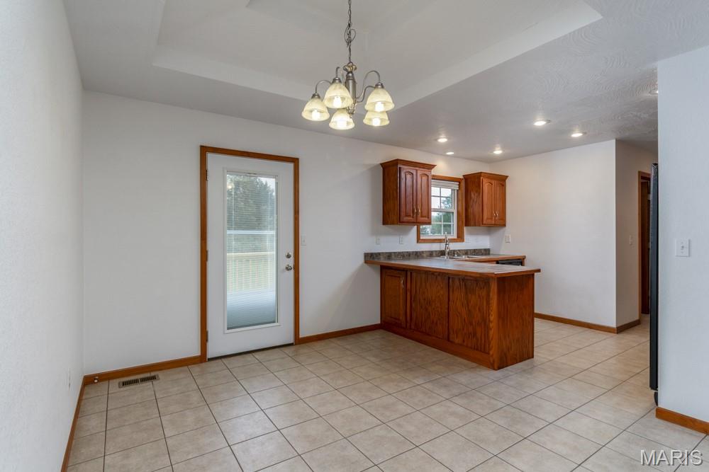 NORTH OAKS - Residential