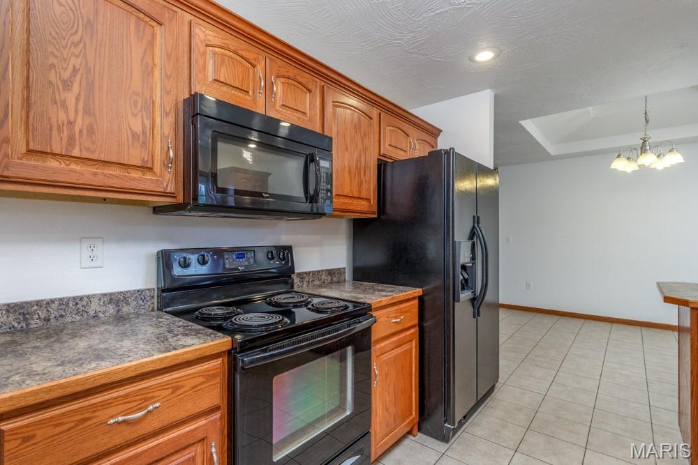 NORTH OAKS - Residential