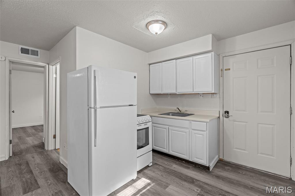 Woodridge Manor Apartments - Residential Income