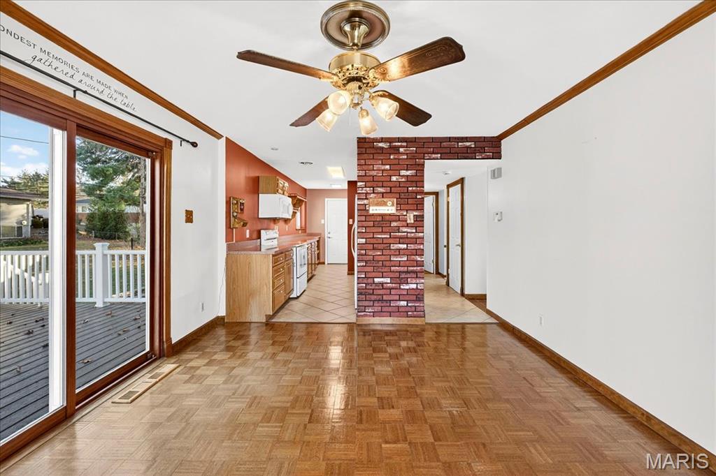 St Louis, Missouri 63146, United States, 4 Bedrooms Bedrooms, ,3 BathroomsBathrooms,Residential,Active,250382