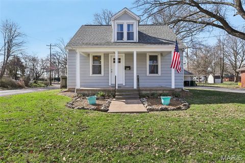 Photo of 402 W Oak Street, Millstadt, IL 62260 (MLS # 26016909)