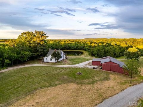 1144 Tickridge Road Elsberry MO 63343