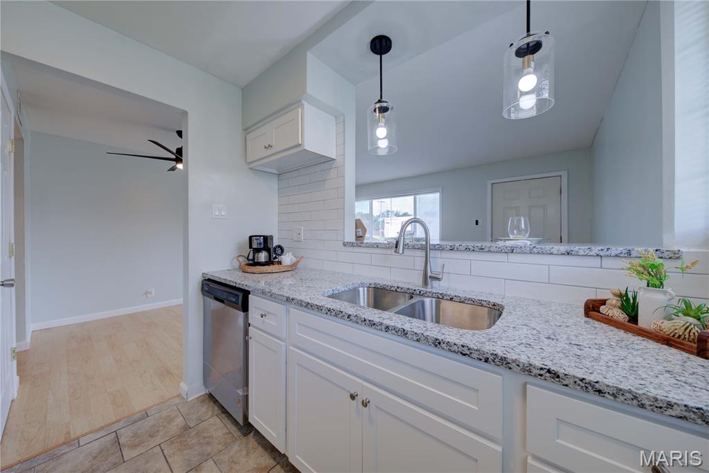 Holiday Estate - Residential Lease