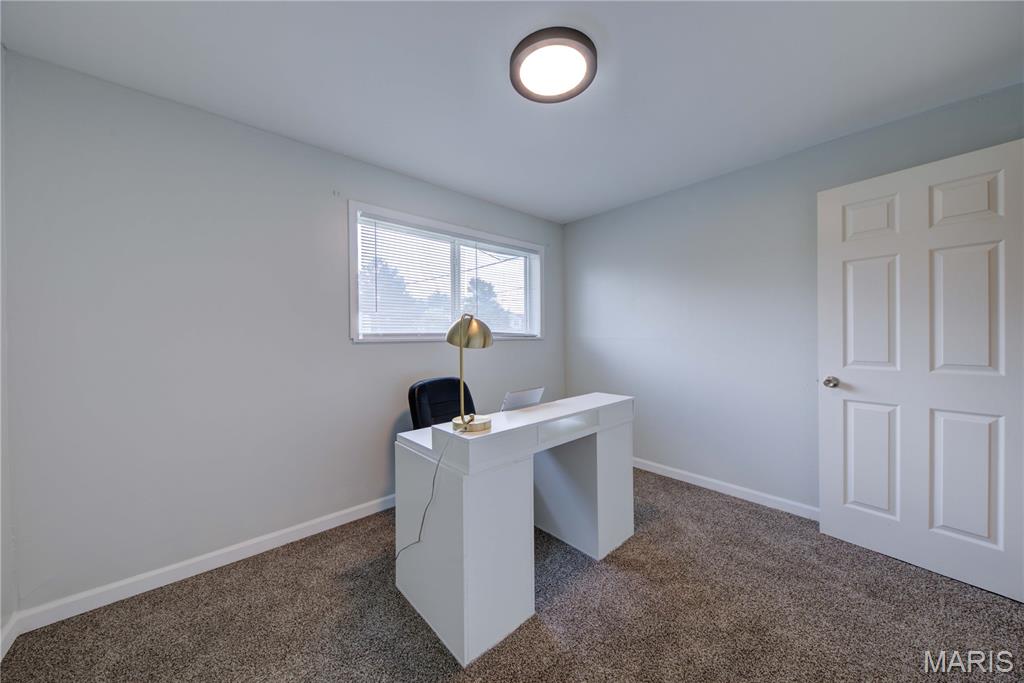 Holiday Estate - Residential Lease