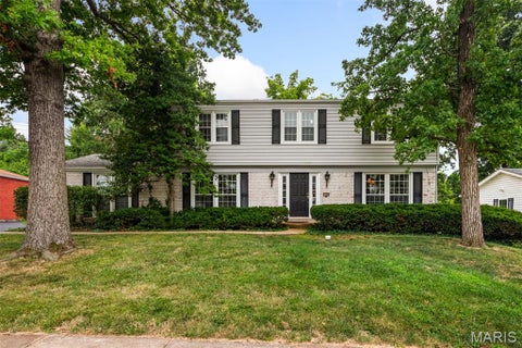 Photo of 11722 Holly Springs Drive, St Louis, MO 63146 (MLS # 26048778)