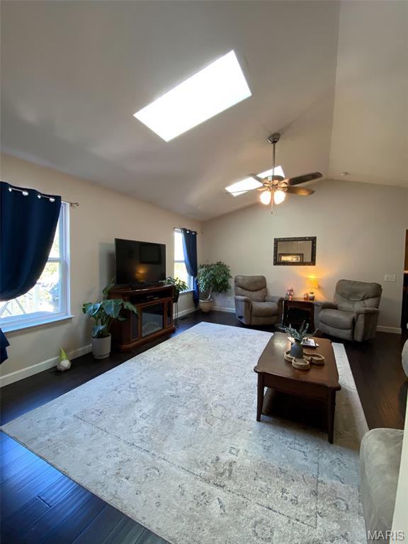 3103 Valley Oaks Drive