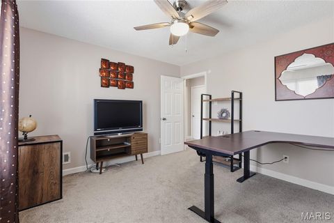 Tiny photo for 957 N Spoede Road, Creve Coeur, MO 63146 (MLS # 26013944)