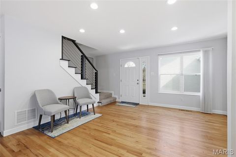 Tiny photo for 957 N Spoede Road, Creve Coeur, MO 63146 (MLS # 26013944)