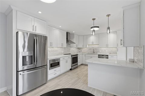 Tiny photo for 957 N Spoede Road, Creve Coeur, MO 63146 (MLS # 26013944)