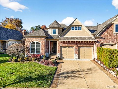 21 Old Belle Monte Road Chesterfield MO 63017