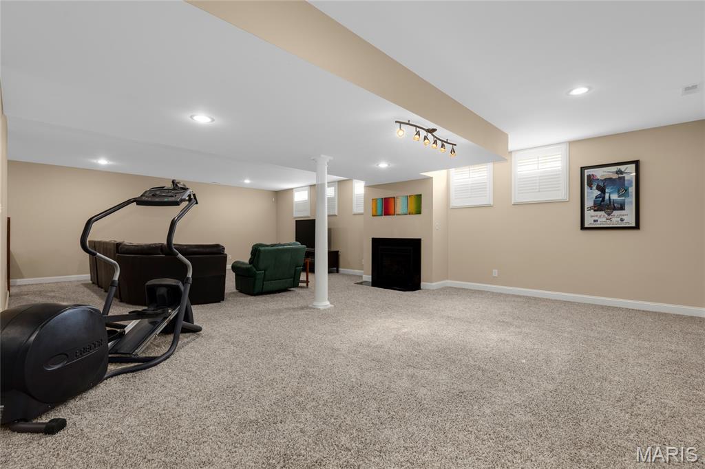 Nooning Tree - Residential