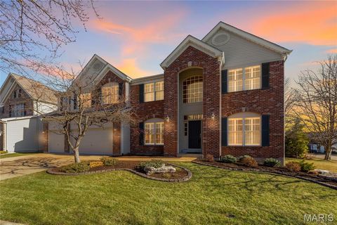 Photo of 330 Calliope Place, Chesterfield, MO 63017 (MLS # 26008139)