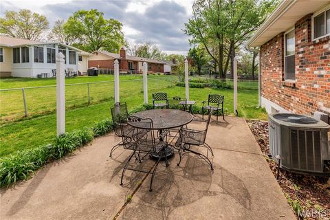 Tiny photo for 2140 Pierport Circle, St Louis, MO 63129 (MLS # 26022335)