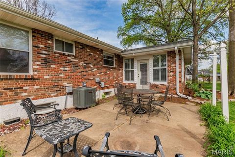 Tiny photo for 2140 Pierport Circle, St Louis, MO 63129 (MLS # 26022335)