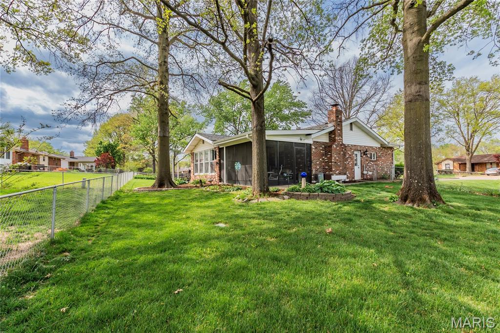 New England Town 9 - Residential