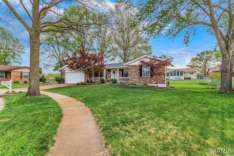 Tiny photo for 2140 Pierport Circle, St Louis, MO 63129 (MLS # 26022335)