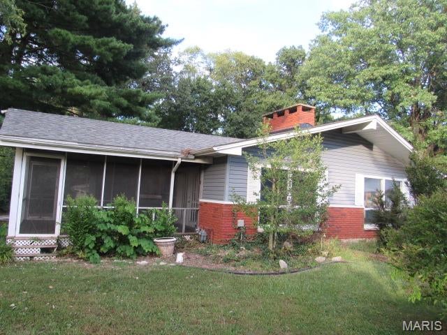 Photo 1 of 18 — 201 Whispering Oaks Drive, Bethalto, IL 62010