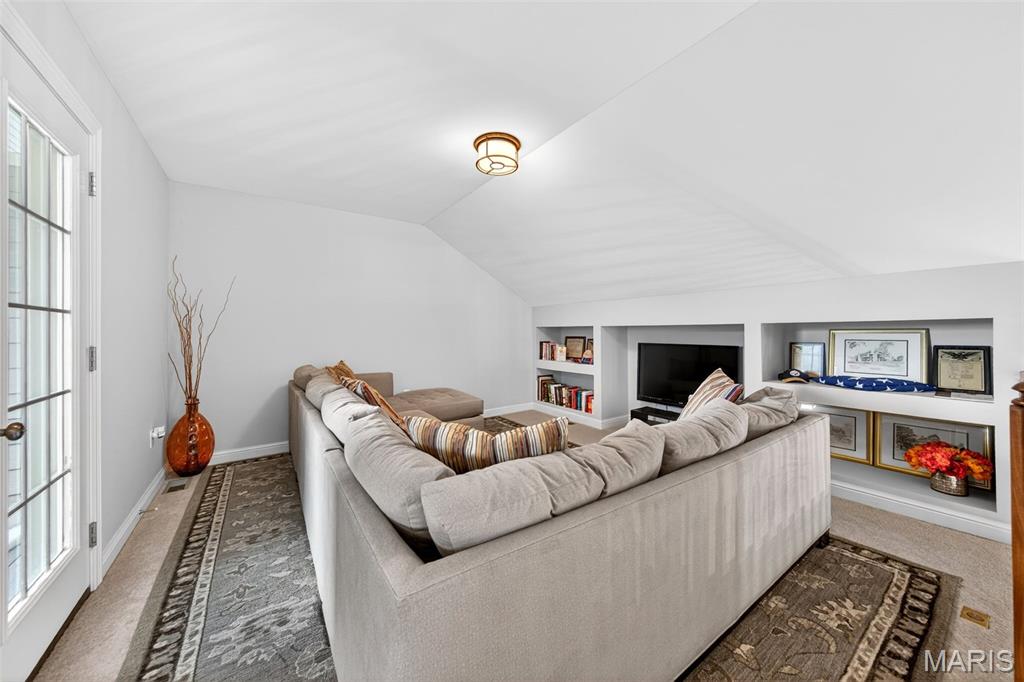 Villas At Fountain Plaza 1 The - Residential