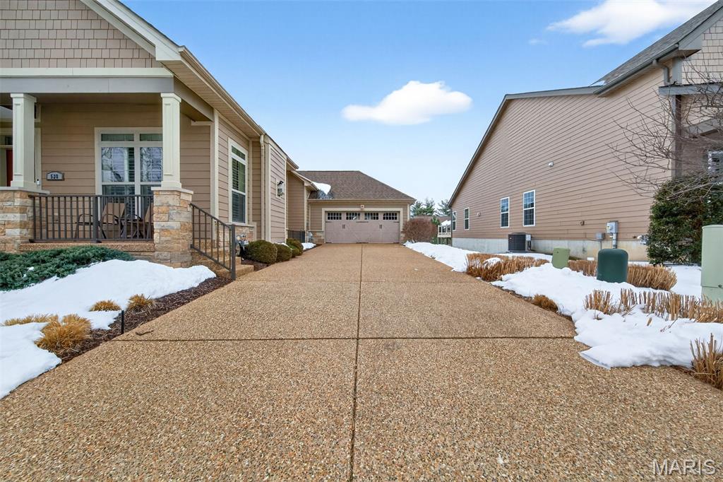 Villas At Fountain Plaza 1 The - Residential