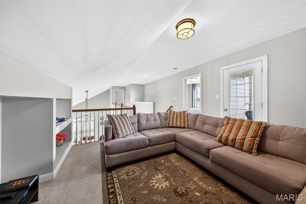 Villas At Fountain Plaza 1 The - Residential