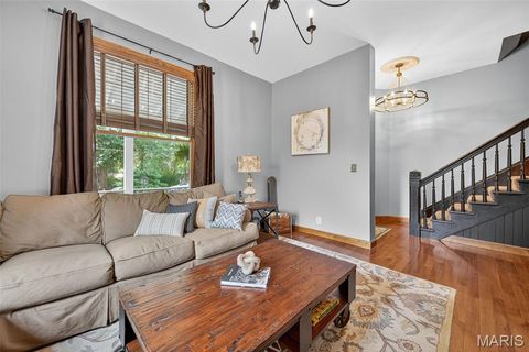 Tiny photo for 2010 Blendon Place, St Louis, MO 63143 (MLS # 25070416)