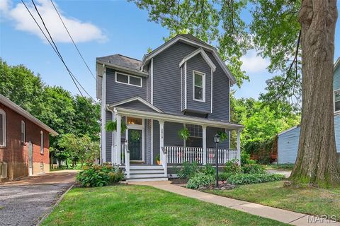 Photo of 2010 Blendon Place, St Louis, MO 63143 (MLS # 25070416)