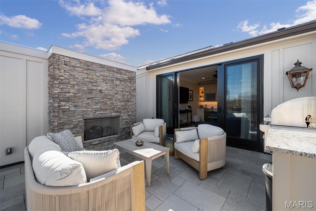 Townhomes Of Clayton Condo The - Residential